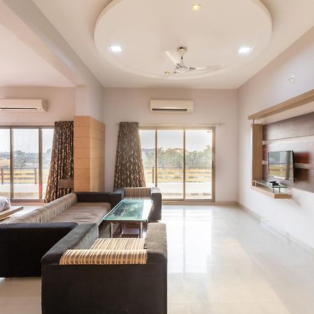 Oyo 42910 Hotel Rudra Palace Ratlām Εξωτερικό φωτογραφία