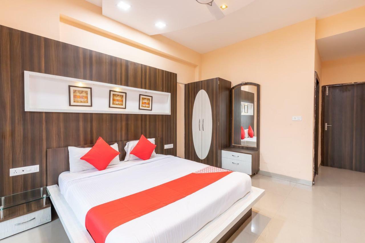 Oyo 42910 Hotel Rudra Palace Ratlām Εξωτερικό φωτογραφία