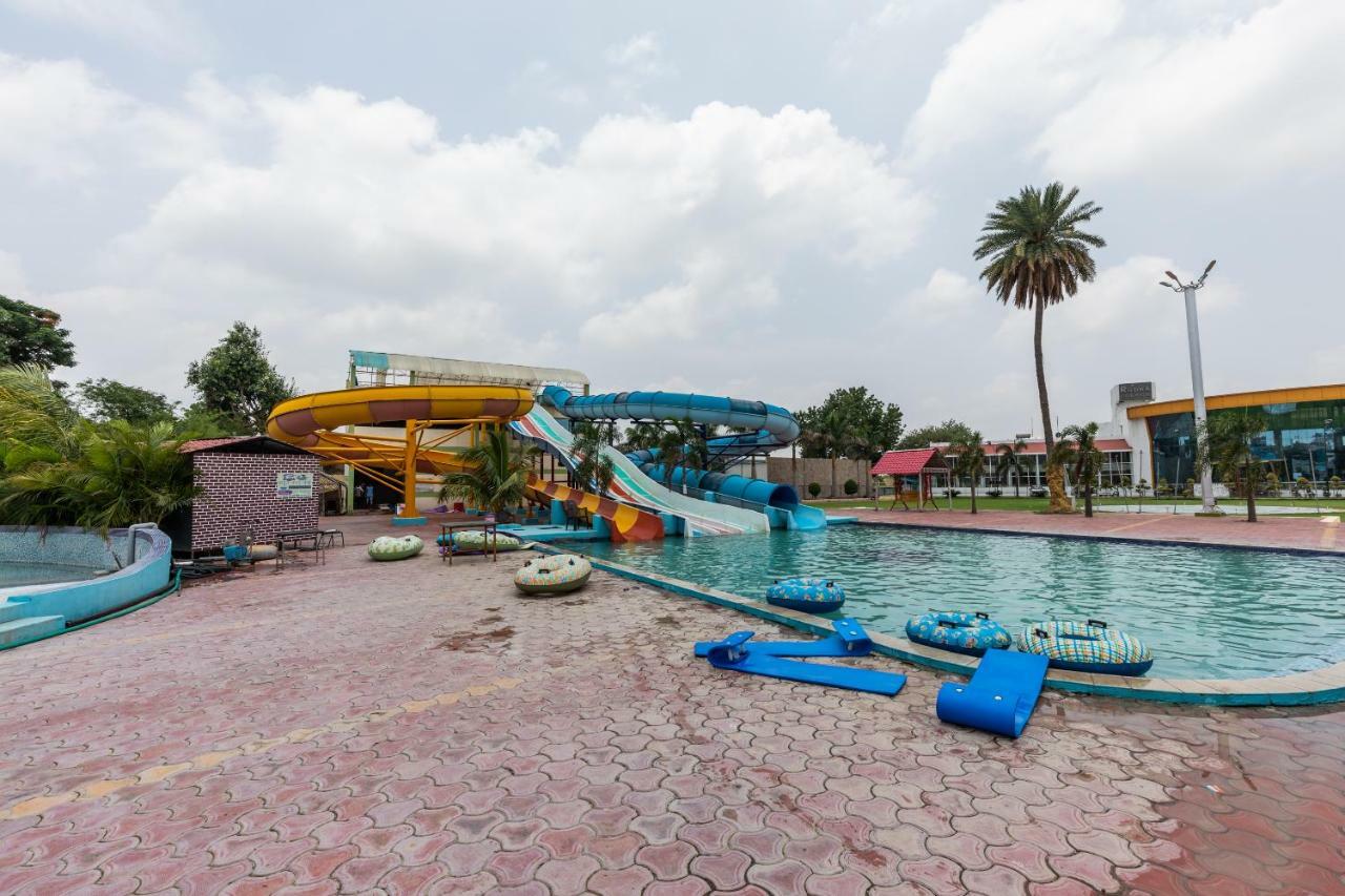 Oyo 42910 Hotel Rudra Palace Ratlām Εξωτερικό φωτογραφία
