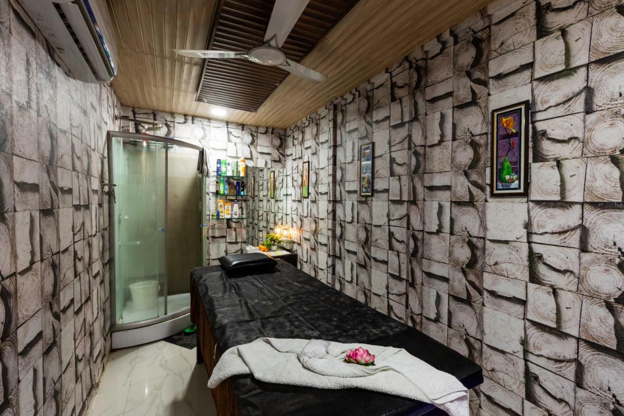Oyo 42910 Hotel Rudra Palace Ratlām Εξωτερικό φωτογραφία
