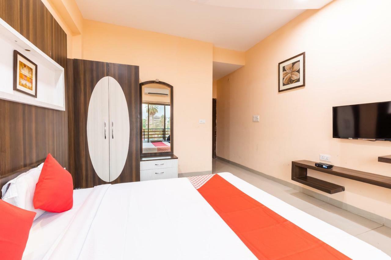 Oyo 42910 Hotel Rudra Palace Ratlām Εξωτερικό φωτογραφία